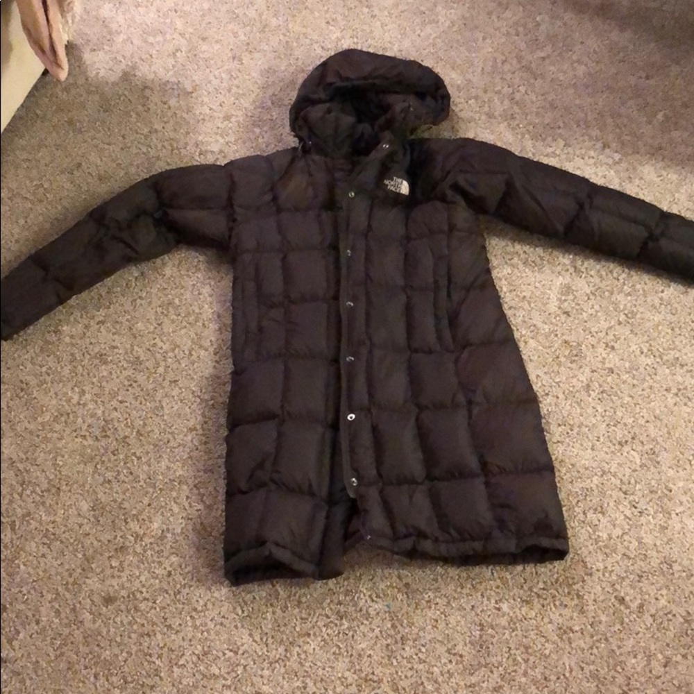 Brown north face jacket. Women’s size M